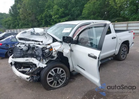 2019 Toyota Tundra Sr5 5.7L V8 z USA, uszkodzony, nr VIN 5TFDY5F13KX809672